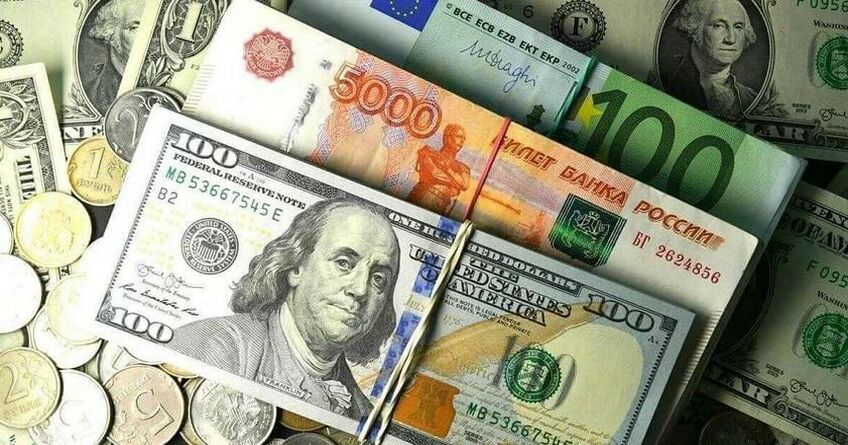 Рубль резко подешевел, евро и&nbsp;юань дорожают. Курс валют на&nbsp;10&nbsp;сентября 