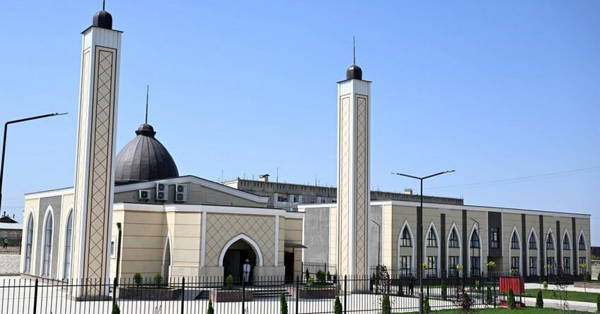 Исламскую академию в&nbsp;городе Токмаке открыл президент Садыр Жапаров 